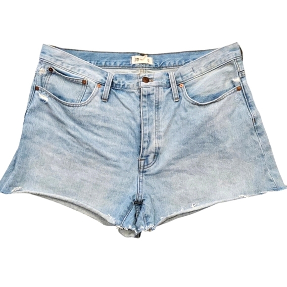 Madewell Curvy Relaxed Denim Jean Shorts in Cedarcroft Wash Size 31 - Picture 3 of 8